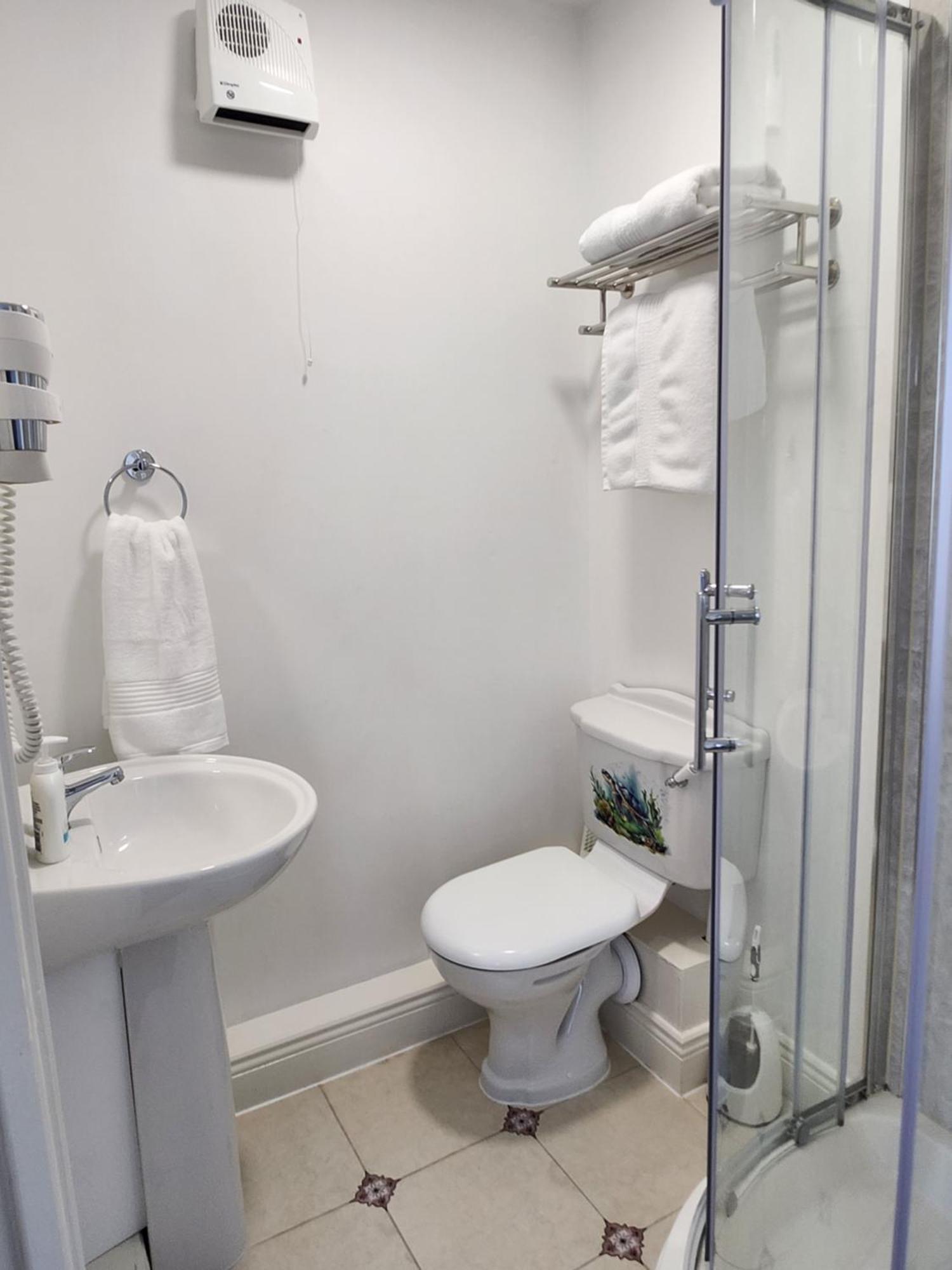 Cozy Room,Private Bathroom,Private Kitchynete Dublin Exterior photo